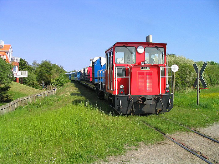 Inselbahn-Zug am Deichschart