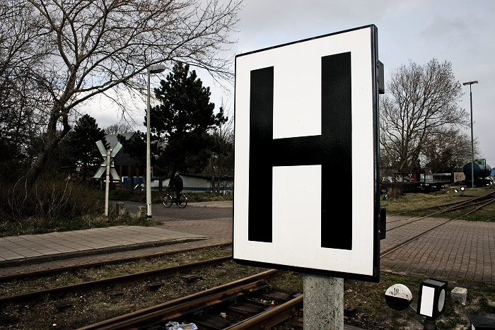 Haltetafel am Bahnhof Wangerooge