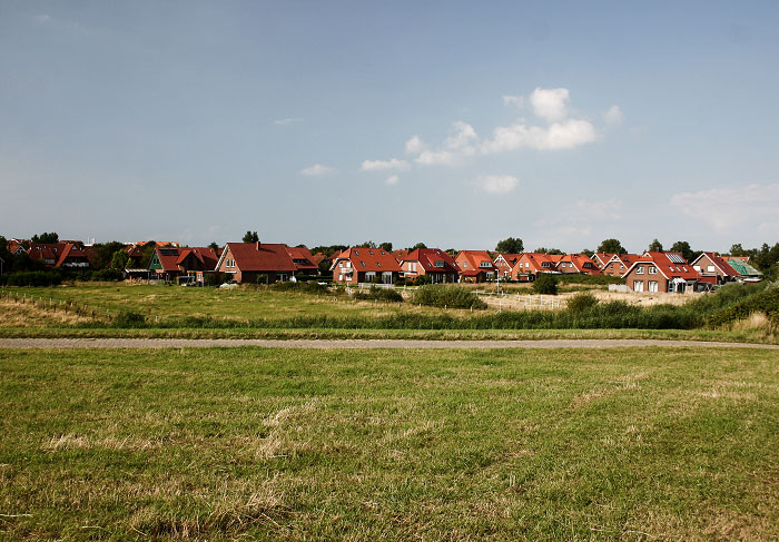 Blick auf die neuen Häuser im Dorfgroden