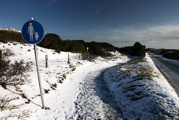 Schnee-Fußweg