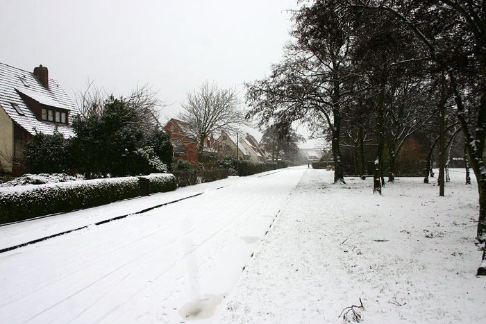 Verschneite Dorfgrodenstraße
