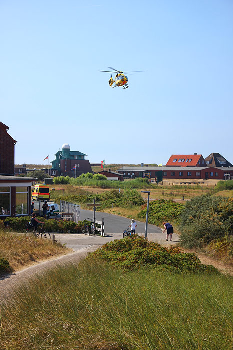 ADAC-Hubschrauber im Landeanflug