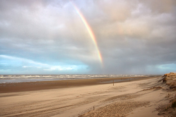 Regenbogen über dem Oststrand