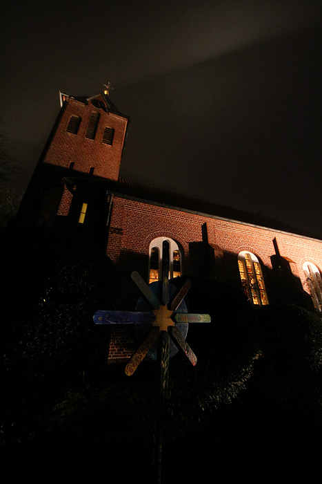 Evangelische Nikolaikirche am Abend