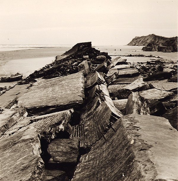 Sturmflut 1962. Zerstörte Strandmauer