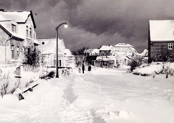 Schnee auf der Zedeliusstraße