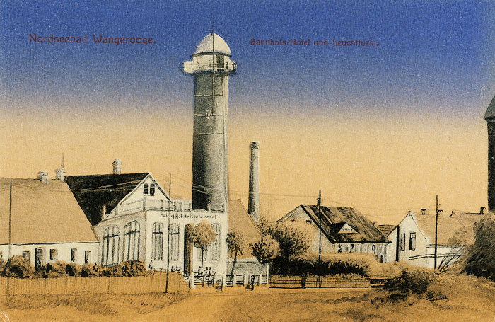 Bahnhofs-Hotel und Leuchtturm