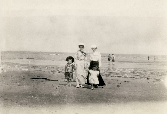 Gruppenfoto am Strand