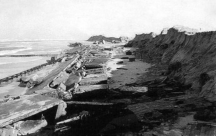 Sturmflut 1962. Strandmauer in Trümmern