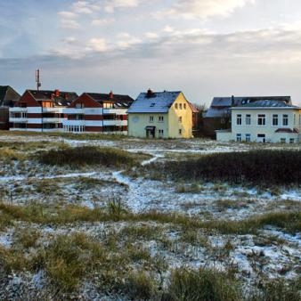 Leicht angezuckerte Polizeiwiese. Foto &copy; Erik Kohl 2010