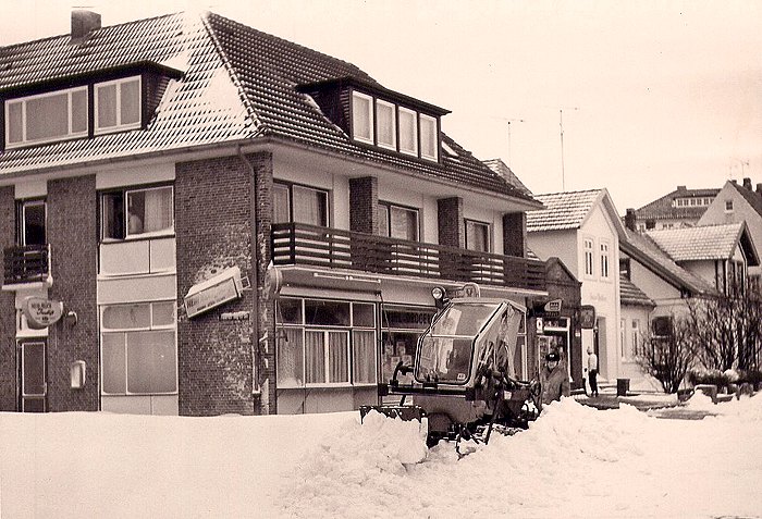 Schneeräumung auf der Zedeliusstraße