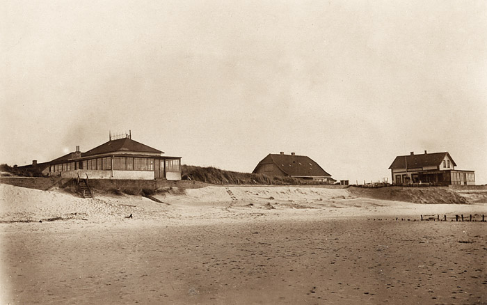 Kaffeehäuser vom Weststrand aus gesehen