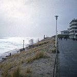 Sturmflut 1976. Auf der Strandpromenade