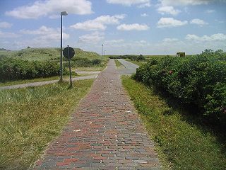 A04883